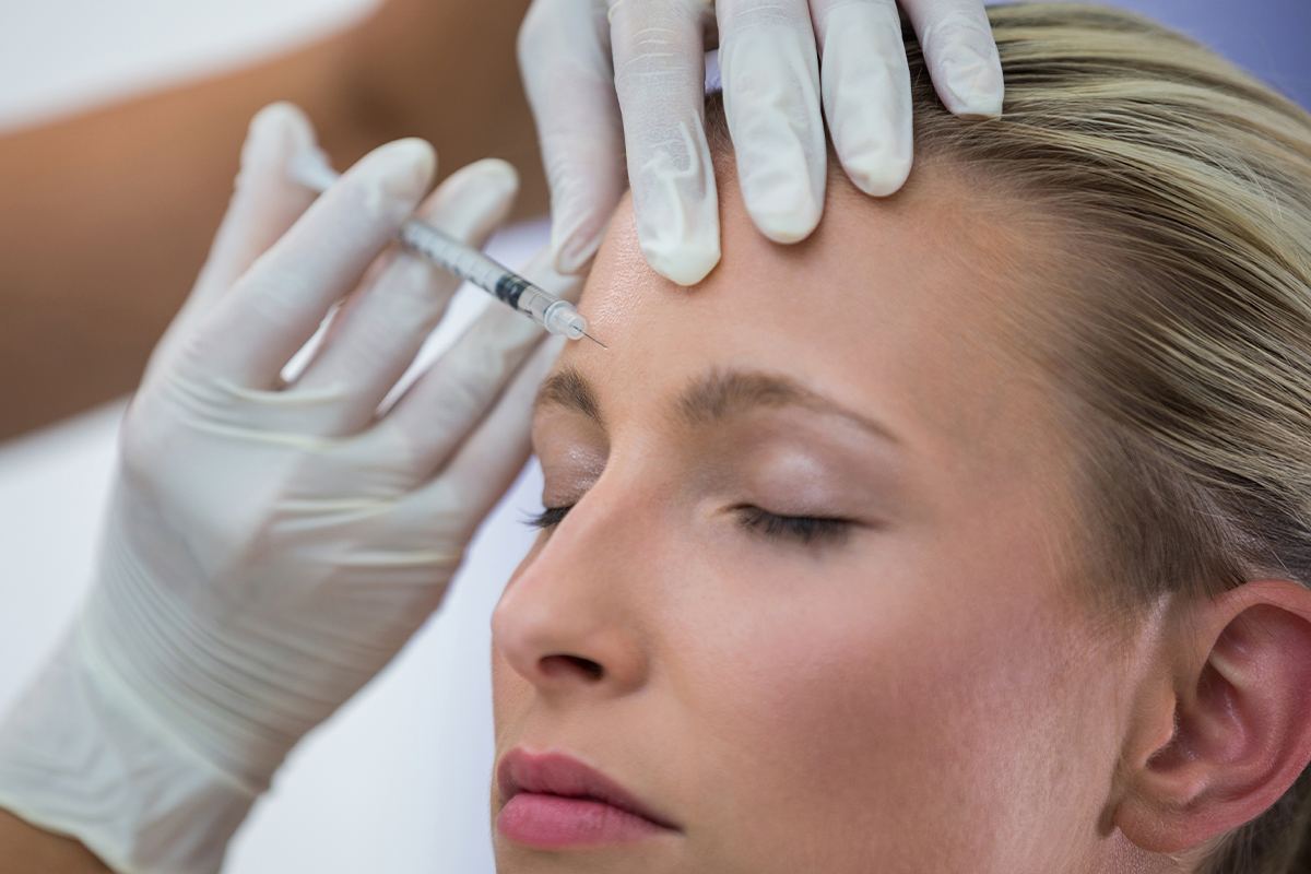 Aplicação de toxina botulínica